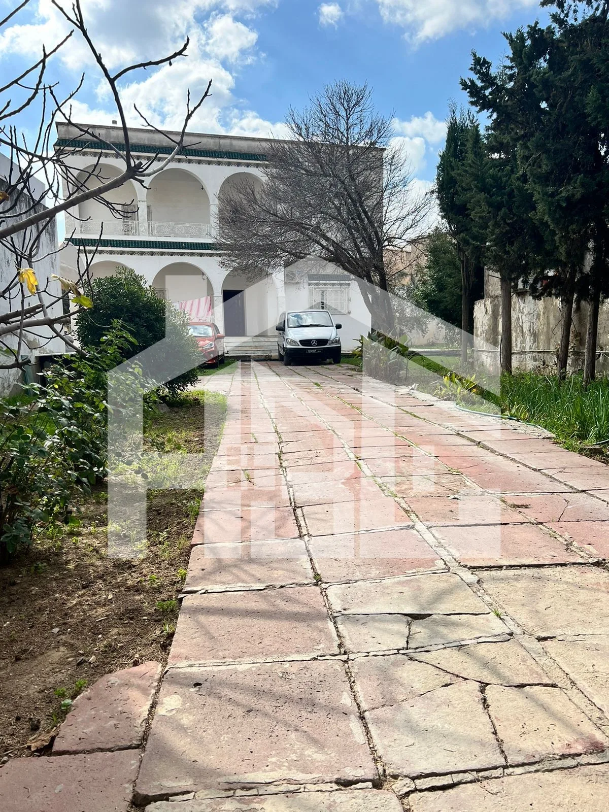 Villa de 400 m² sur un terrain de 1250 m²